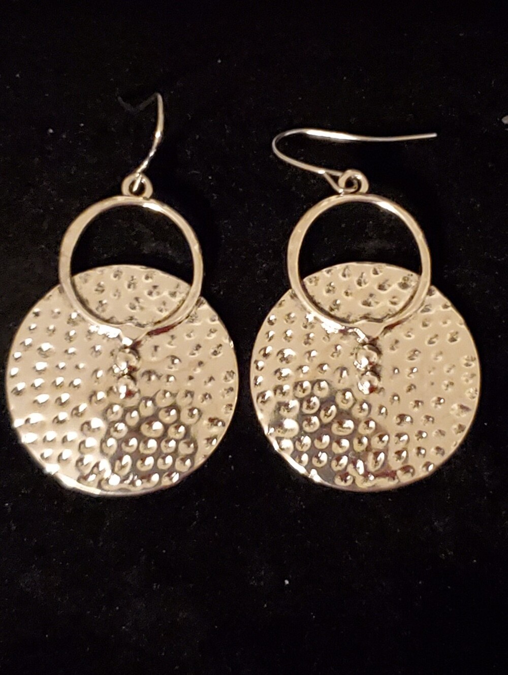 NEW TRENDY HAMMERED SILVER DISC EARRINGS